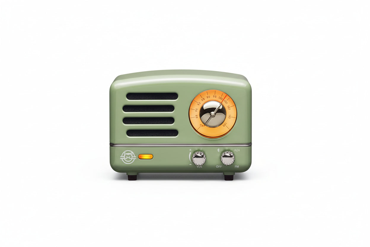 Metal Green Retro Mini Radio / Bluetooth Speaker | The New York