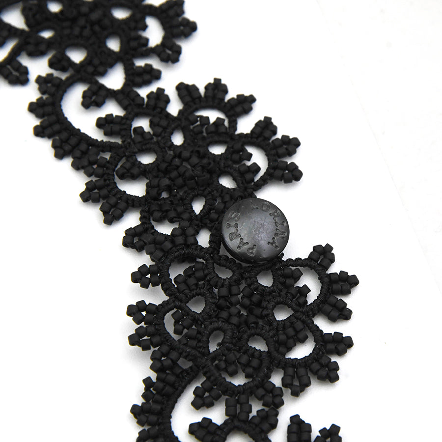 Lace Necklace: Large Classica Mega in Black