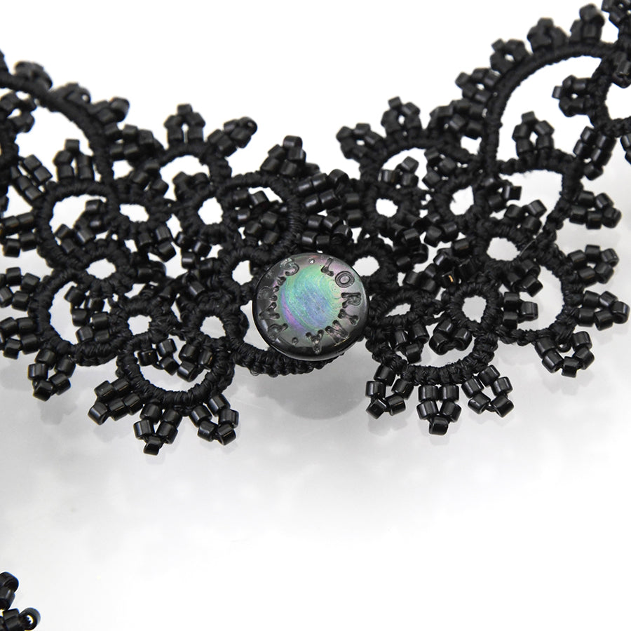 Lace Necklace: Classica Mega in Black